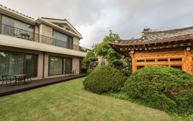 Bonum 1957 Hanok Stay And Hotel
