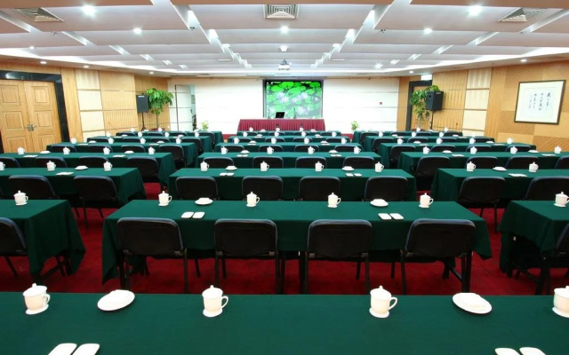 Longyou International Hotel