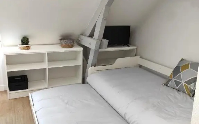 ANGERS Studio idéalement situé : 2m Gare, 4m Centre ville