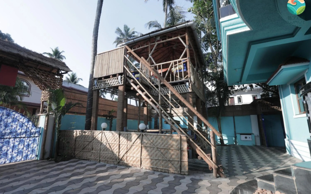 Tropical Wave Hostel