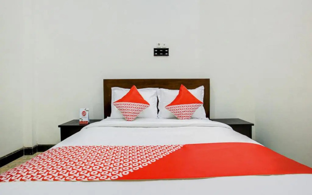Oyo 2300 Ansori Homestay Syariah
