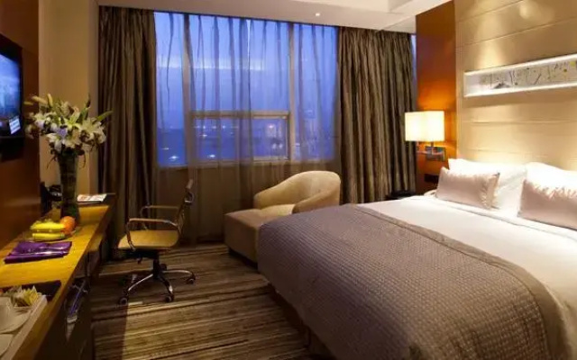 Celebrity Qingdao Hotel