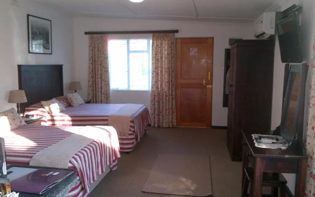 Laings Lodge