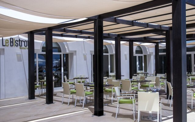 Отель Radisson Blu Resort & Thalasso, Hammamet Тунис, Хаммамет - отзывы, цены и фото номеров - забронировать отель Radisson Blu Resort & Thalasso, Hammamet онлайн вид на фасад
