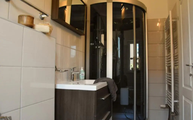 Villa Selo Mekisi the Private Villa With a Heated Pool