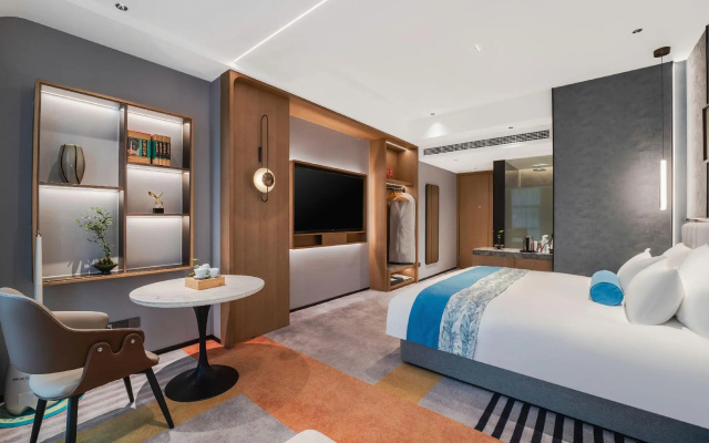 Ningbo East Shipu Hotel