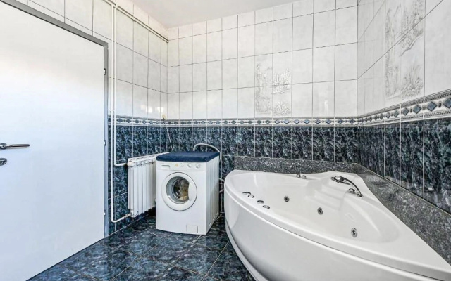 Amazing Home in Zadar with Hot Tub, Sauna & WiFi