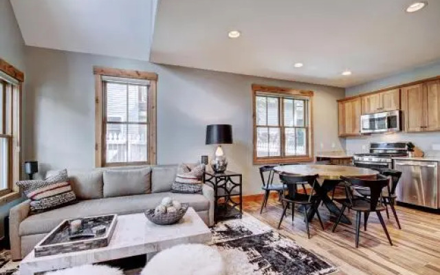 Main Street Retreat Apartment