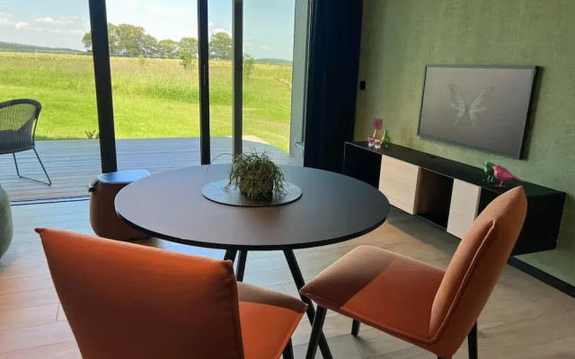 Amazing Lodge With Shared Pool