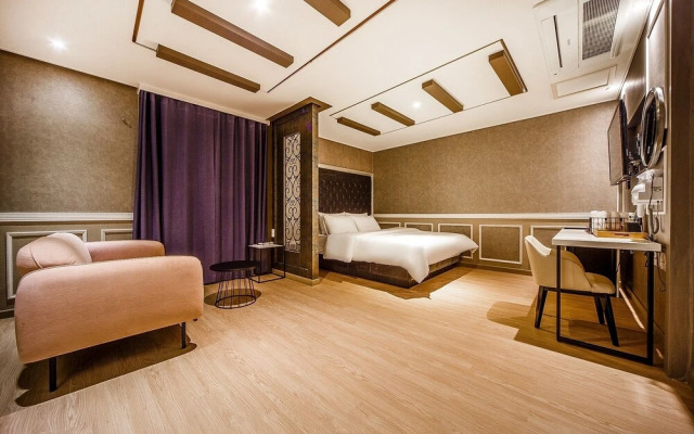 Jinju Hotel Servi