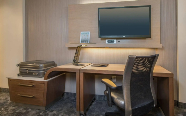 Courtyard by Marriott Houston Intercontinental Airport