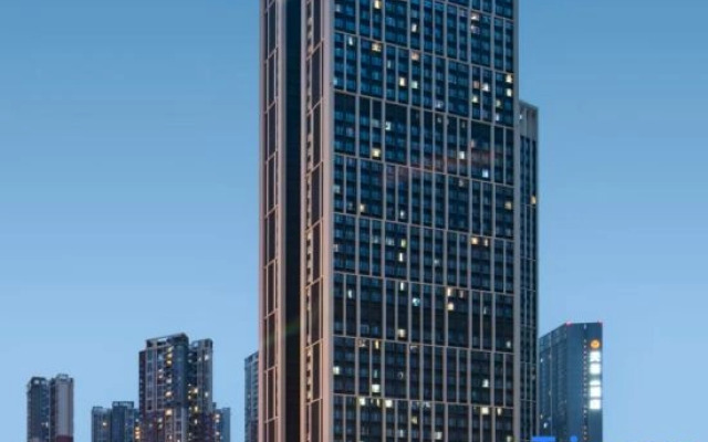 Gluck Hotel (Guangzhou North Station Huadu Square)
