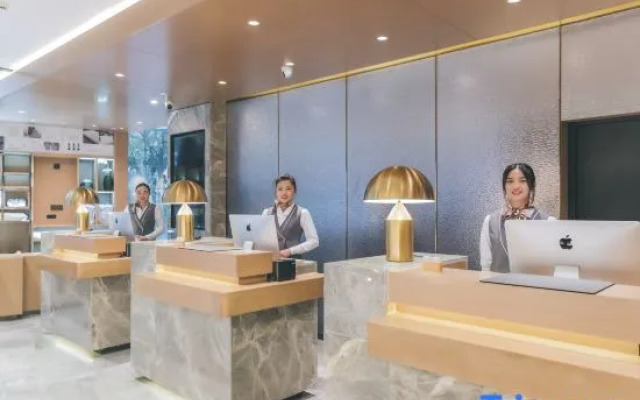 Atour Hotel Huzhou Dongwu