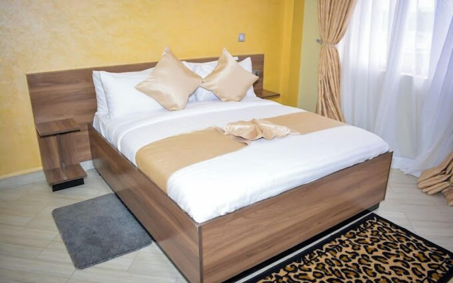 The 818 Hotel Ol Kalou