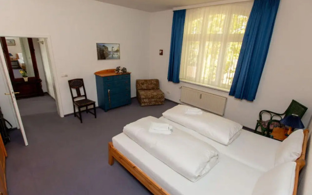 1 Villa Blanck Comfortable Holiday Residence