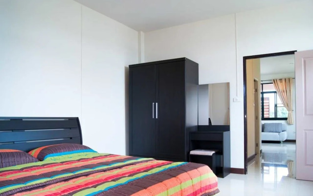 Suporn Lakeview Service APT & Homestay