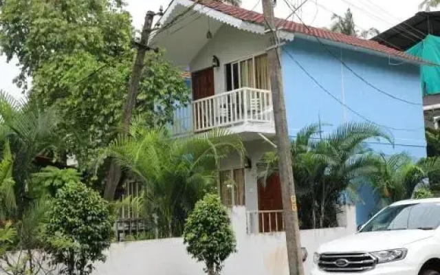 Martins Courtyard