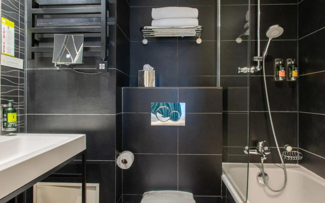 Hotel Arc Elysees