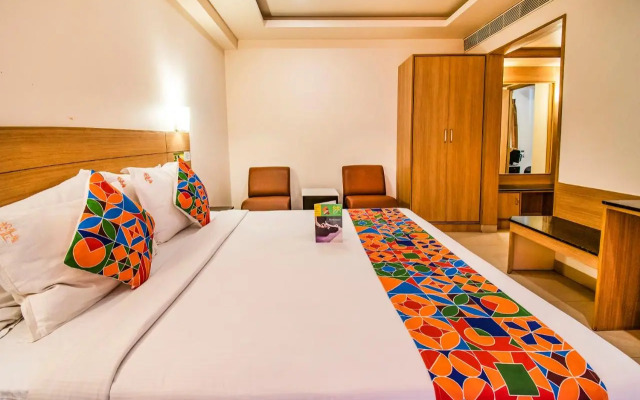 Fabhotel Prime Royal Castle