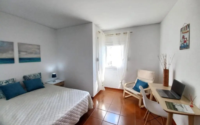 Carcavelos Surf Beach House
