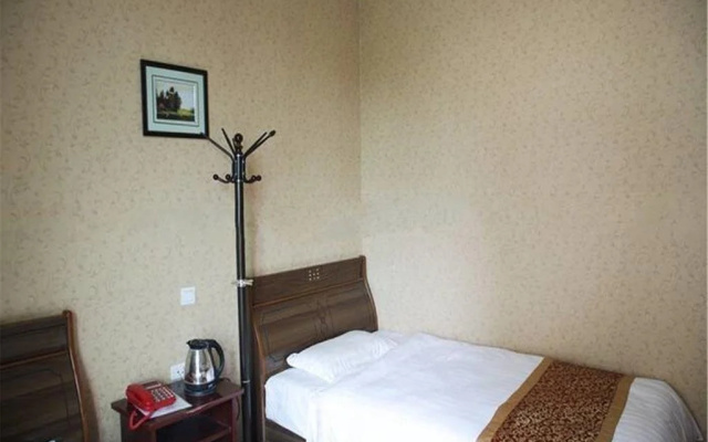 Ge'er Express Inn