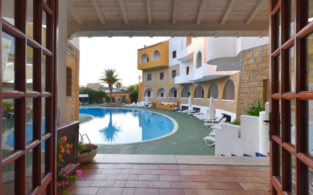 Hotel Akrabello