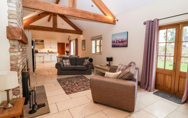 Mistal Cottage