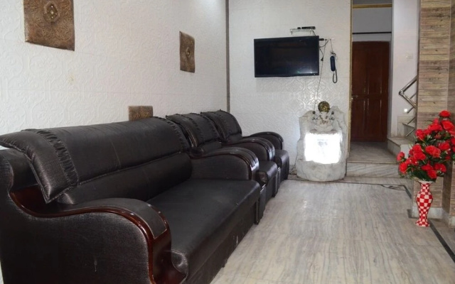 Hotel Shivratri Guest House
