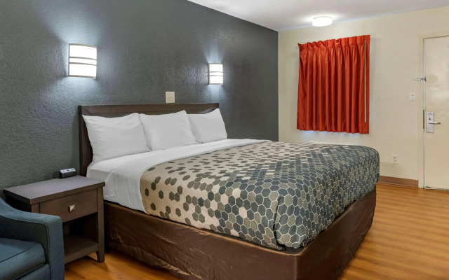 Quality Inn & Suites Columbus West