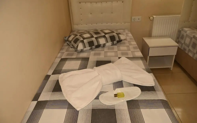 Yaman Hotel