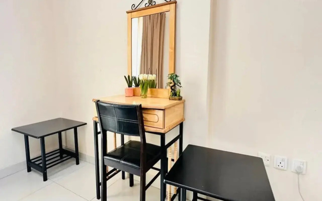 OYO 1233 Home Elite 1 Residence Sports City, Dubai