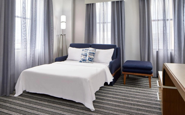 Courtyard By Marriott Nashville Downtown