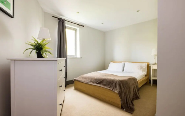 Sunshine In My Mood 2 Bedroom Flat in Battersea