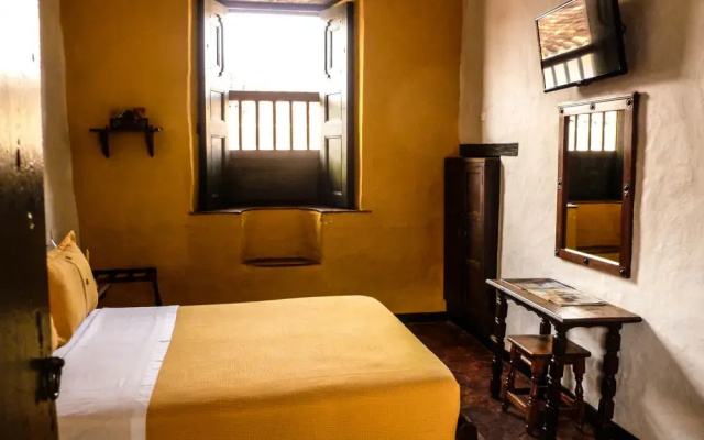 Hotel Mision Santa Barbara