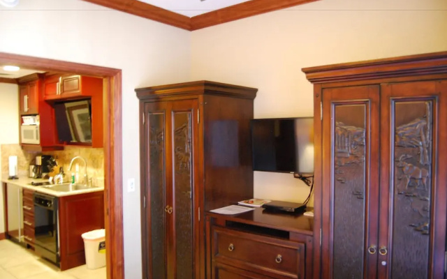 White Pines Studio at Westgate - Dreamscape