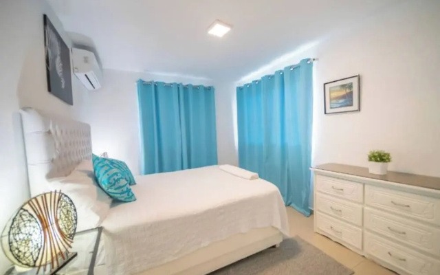 Fully Equipped New 3br Apt dt 2mins To The Beach