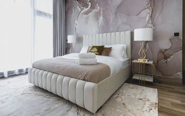 GLOBALSTAY. J One Tower Apartments