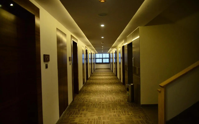 Hotel Pride Madhava