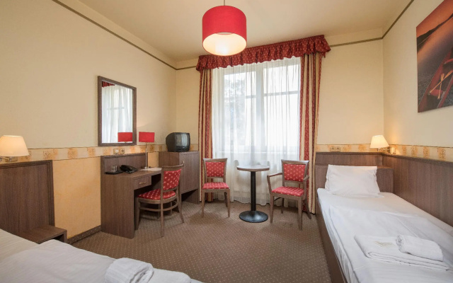 Hotel Ostruvek