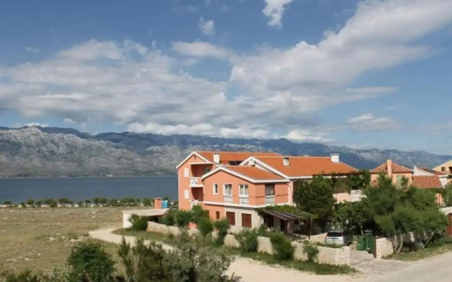 villa ata razanac