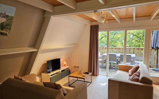 Lovely Private Chalet Near Durbuy