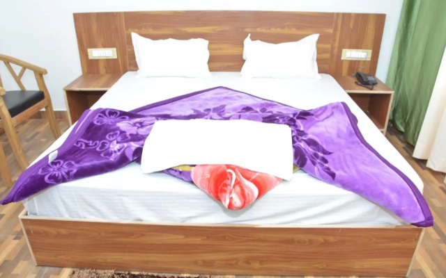 Rock Wood Hotels
