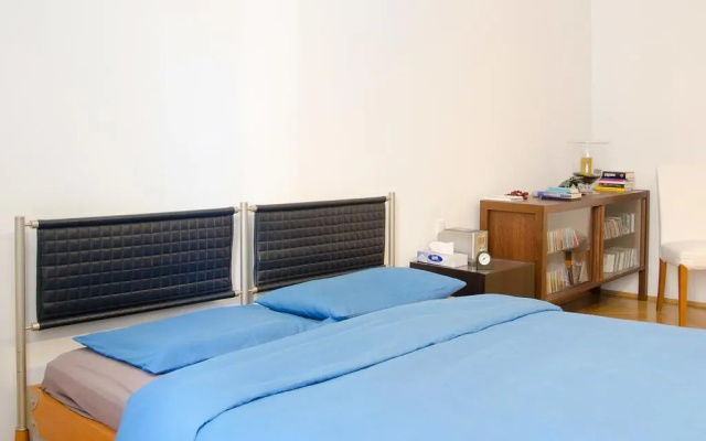 Apartment FIVE