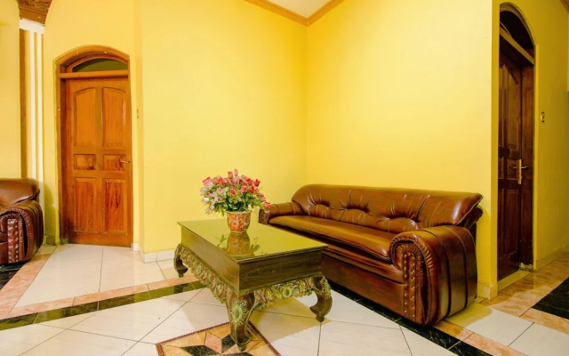 Hotel Mawar Saron 2 by OYO Rooms