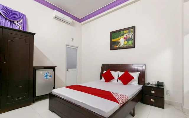 OYO 486 Nhat Nhat Hotel