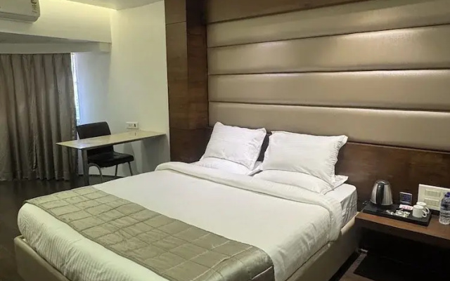 Hotel Dakshin Grandeur