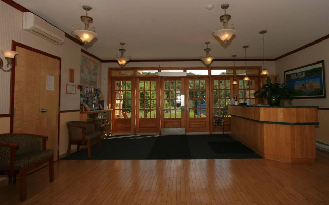 Battures Hotel Fjord Saguenay