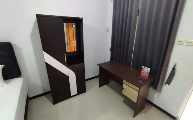 RedDoorz Syariah Near Alun Alun Purwokerto 2