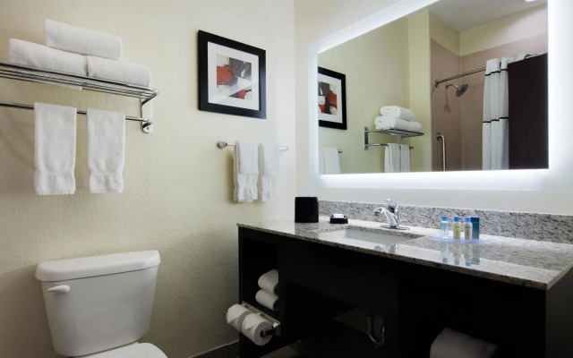 Best Western Plus Fairview Inn & Suites