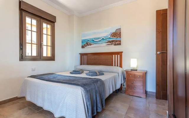 2-bedroom Apartment Near sea